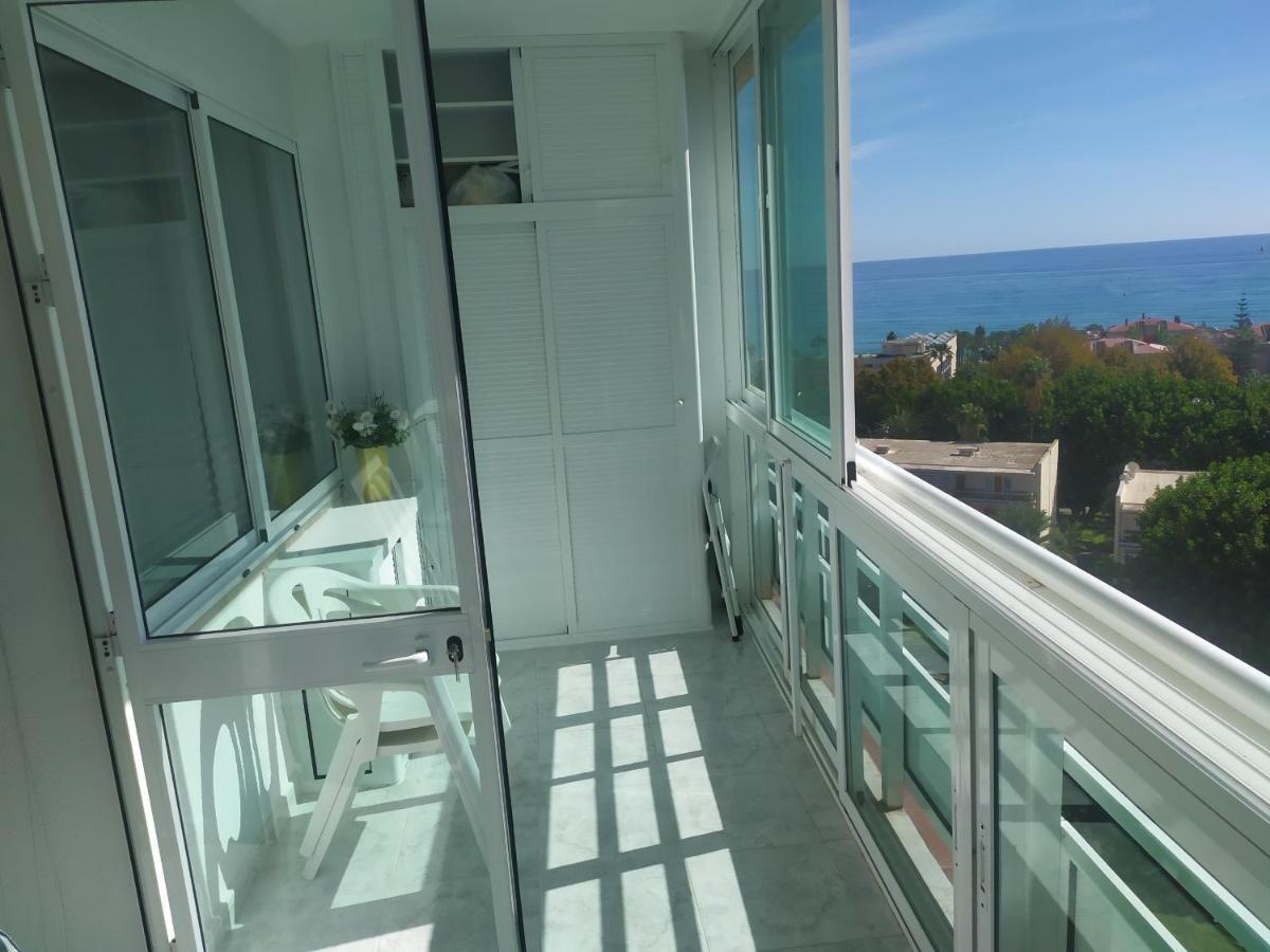 Апартаменты Carihuela Sea Views Торремолинос Экстерьер фото
